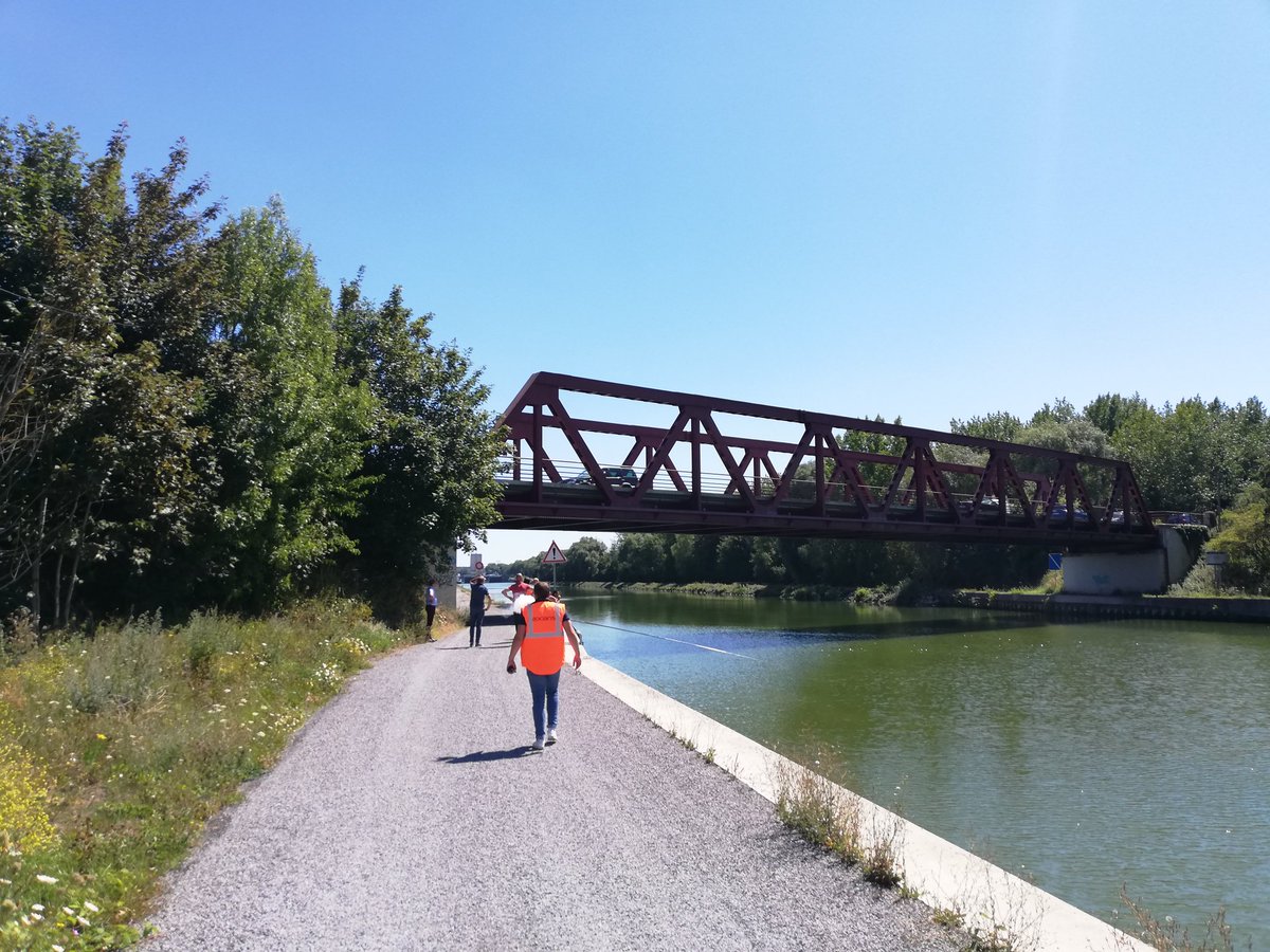 dwattier64's tweet photo. Expertise terrain sur chantier complexe afin de déployer notre réseau Ftth Orange avec partenaire, preventeur, responsable département Nord et le maire de la commune de ferin. https://t.co/IEZ69V98y5