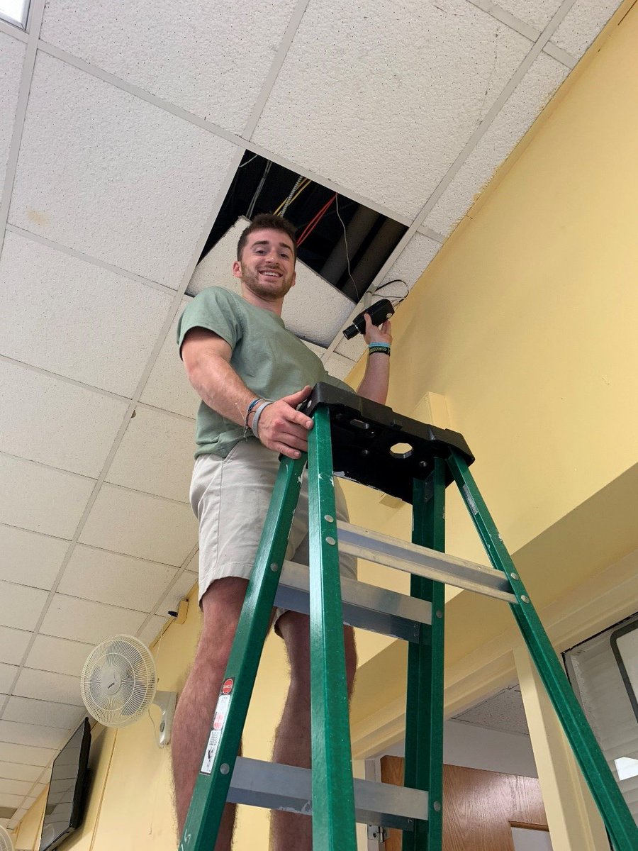WestFayWIB's tweet image. We’re pleased to have Exp. Works! PLUS intern Tyler, a Management IS major from IUP, at Derry Area SD as their IT Intern! Here, he is making ethernet cables and installing security cameras. Thank you for your hard work, Tyler! #NationalInternDay #PASummerInterns #InternsofPA2020