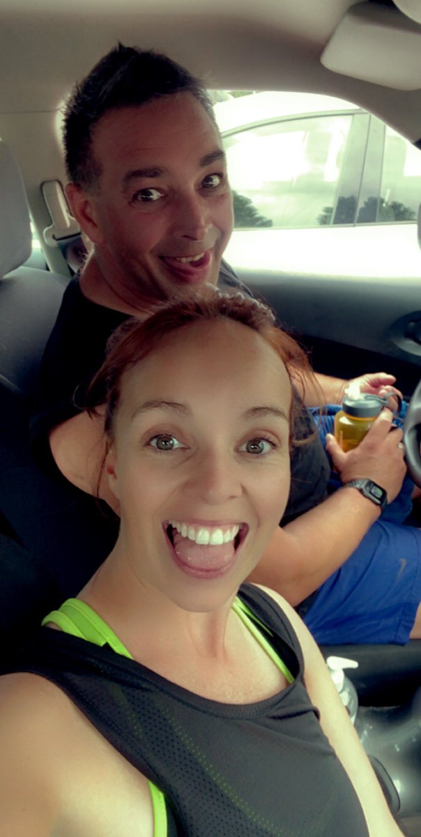 Hellk81's tweet image. So glad to be back 🏋🏽‍♀️ My snack eating arm stayed strong... the rest of me died during the warm up 😩#socialdistanceworkout #lockdownfatbegone @amkenworthy