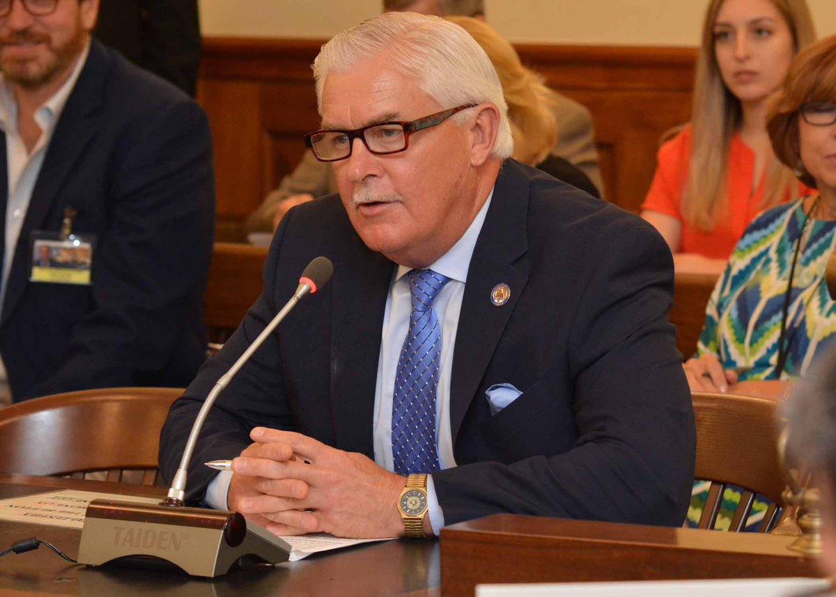 .<a href="/AsmRalphCaputo/">Assemblyman Ralph Caputo</a> &amp; Eric Houghtaling (@EricAndJoann) 
Legislation to Allow Betting on E-Sports #Gaming Competitions Passes Full Assembly; Heads to Senate: assemblydems.com/caputo-heads-t…