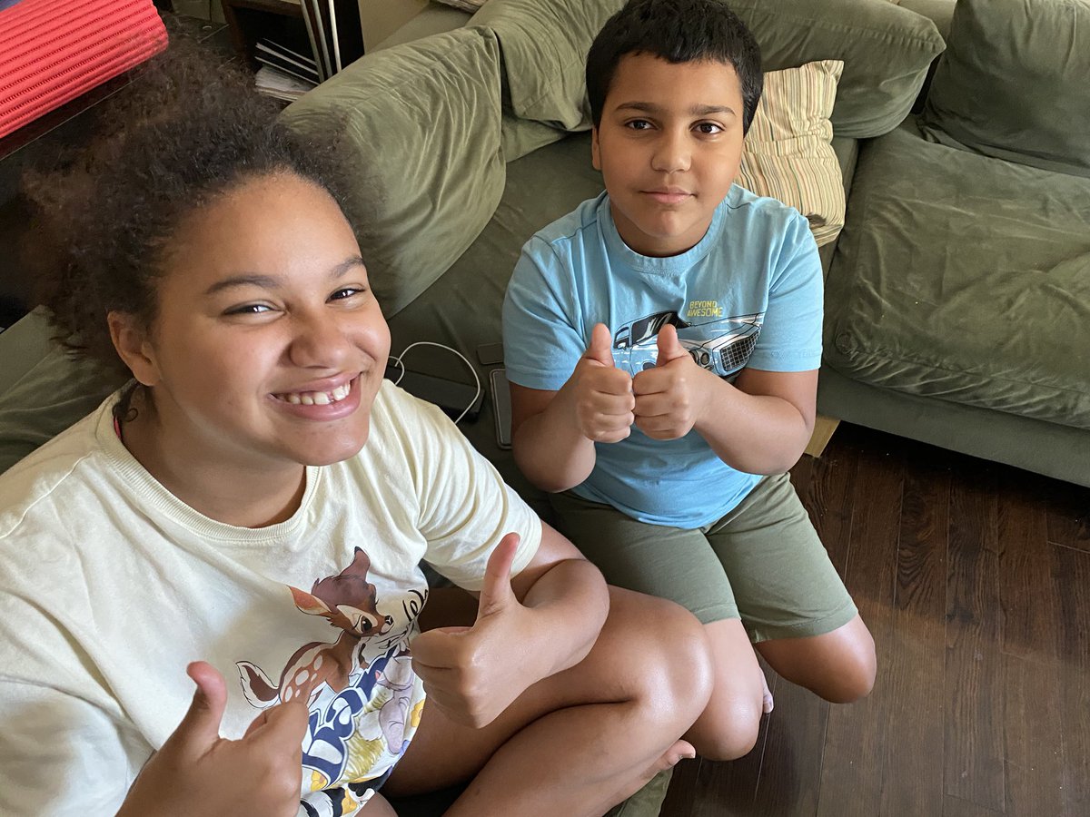 LanrickBennett's tweet photo. Umm @GraphicMatt that would be multiple thumbs up for any type of encouragement to get children heading back to school out of vehicles. @biketoschoolTO plus @Walk_TO add in @Docs4Cycling @FFSafeStreets @DavidSuzukiFDN @TCATonline @VisionZeroCA @tdsb Cc:@jenniferstoryTO #SchoolTO https://t.co/964VvQ2fbI