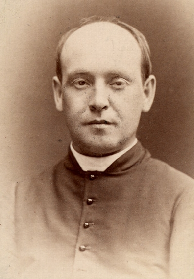 #EnCeJour 1929, décès du prêtre Antonin Nantel. Doté d'une vaste culture, il fut supérieur du petit séminaire de Sainte-Thérèse à trois reprises entre 1870 et 1905. Intéressé par le progrès du Nord, il vantait l’œuvre colonisatrice du curé Labelle : biographi.ca/fr/bio/nantel_…