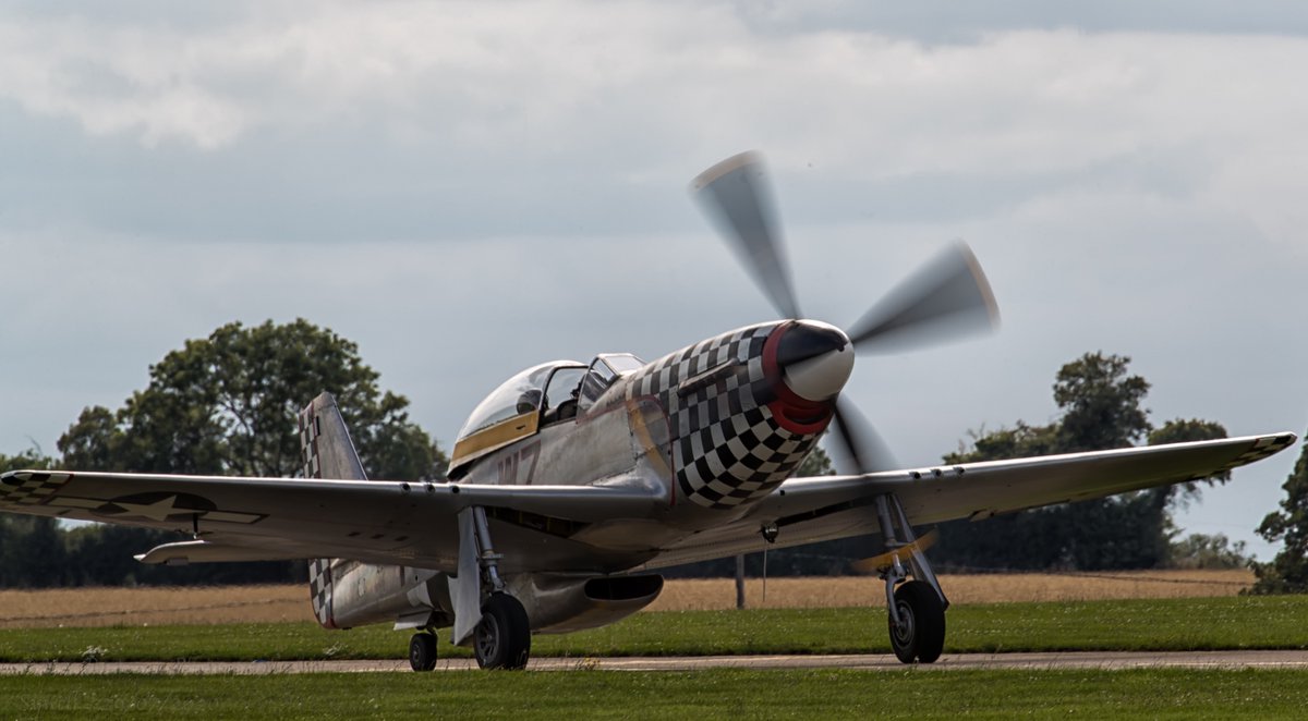 Viv_167's tweet image. Fantastic to see the Mustang out yesterday (29/07/2020) That return break to circuit was awesome ! @UltimateWarbird @SywellAerodrome #Mustang #ContraryMary #Contrary #Mary' #TF51D #Warbird #NorthAmerican #P51 #Classic #historic #avgeek #aviationlovers #POTN #Canon #aviation4u