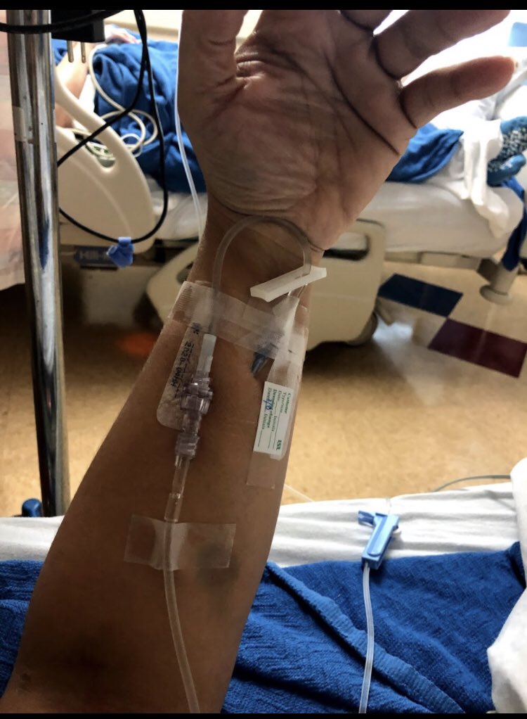 itself2021's tweet photo. The father of my twins sacred me put something in the candy 🍭. 2019. I eat one. My twins where talking about the candy that poison ☠️ I ask again they fall asleep we all eat candy at home February 1 by February 5 I end up 2 times at the Hospital the same day he was Filing https://t.co/AkmWzW0uAZ