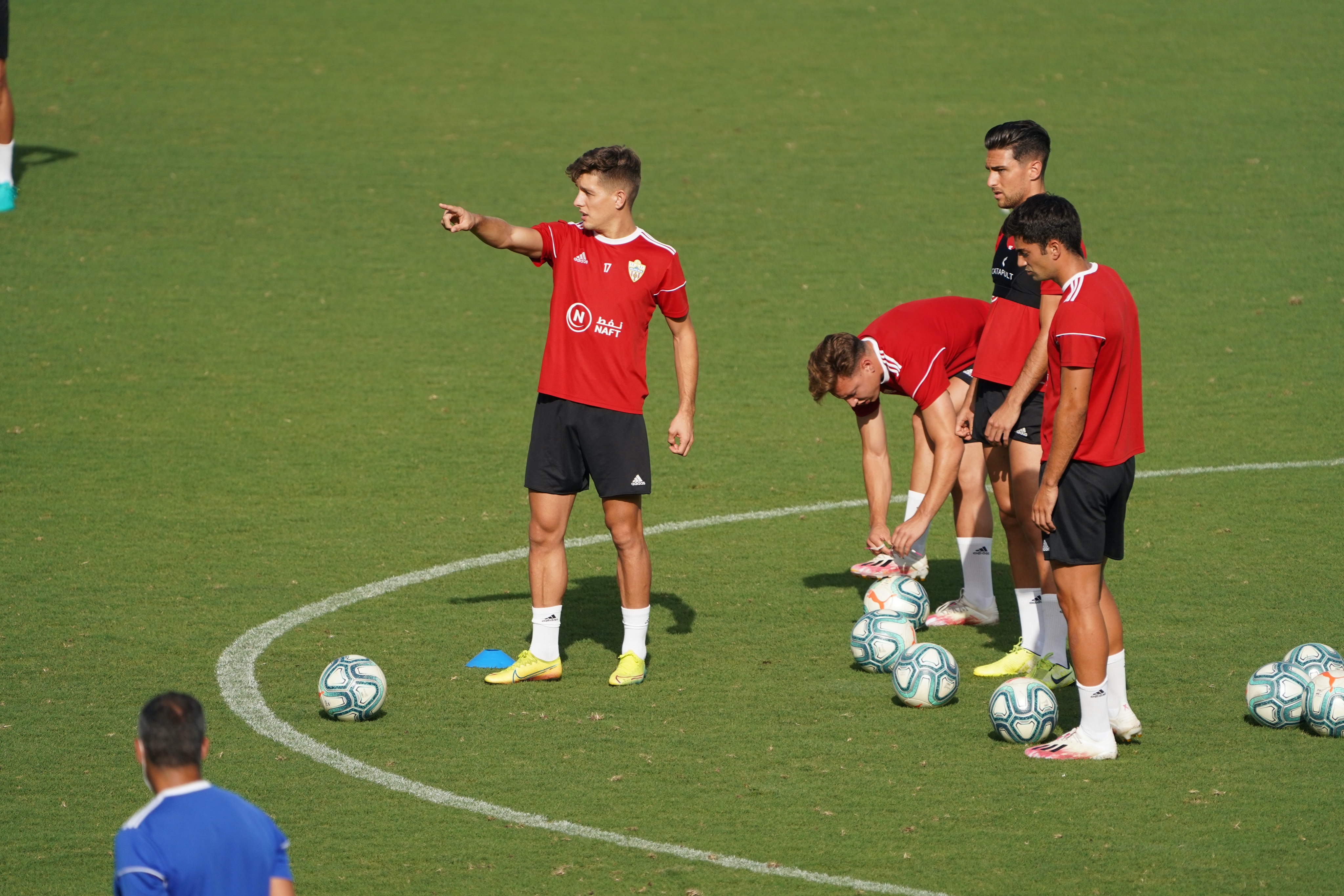 Los jugadores del Almería han vuelto a entrenar (Foto: UDA).
