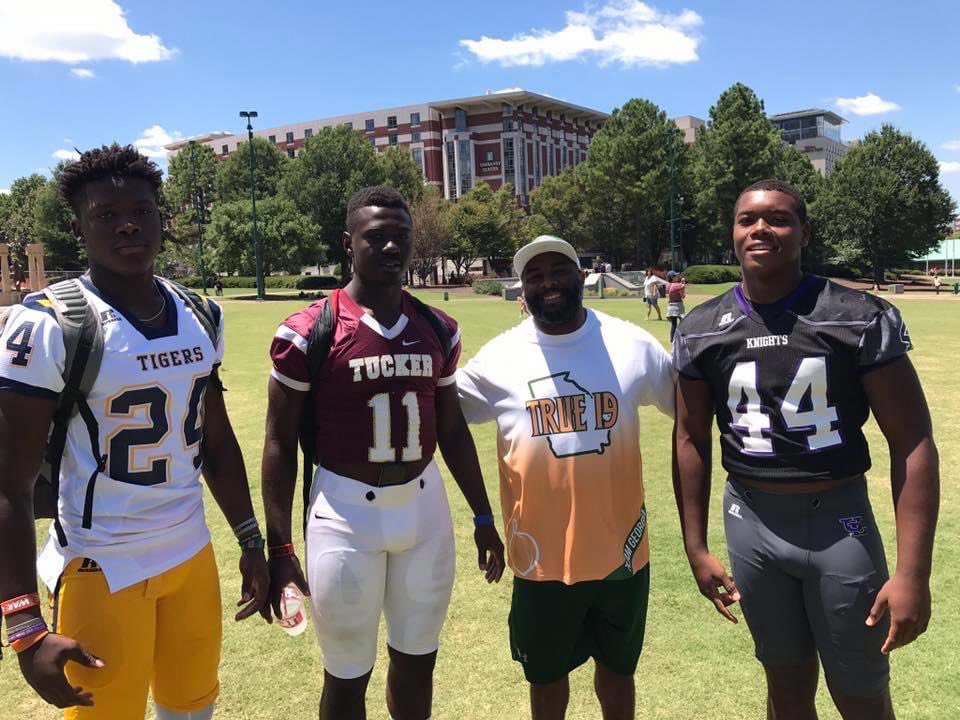 therealkwat's tweet photo. TBT with my guys @Lethal_Balller @DerrickMcClendo @44Ytw ✊🏾 #TRUE19 https://t.co/juS75OA7O6