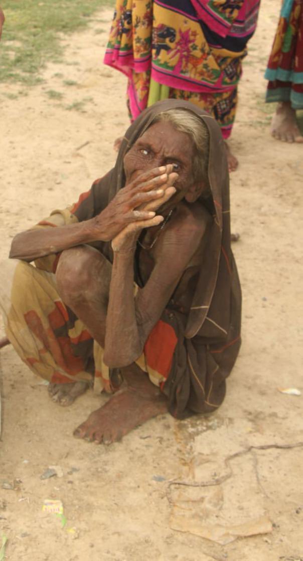 Sh14Pushpanjali's tweet photo. @ndtv @PMOIndia @ANINewsUP @ANINewsUP plz help and save kashi #Varanasi people 🙏 https://t.co/RYXdMJSIIU