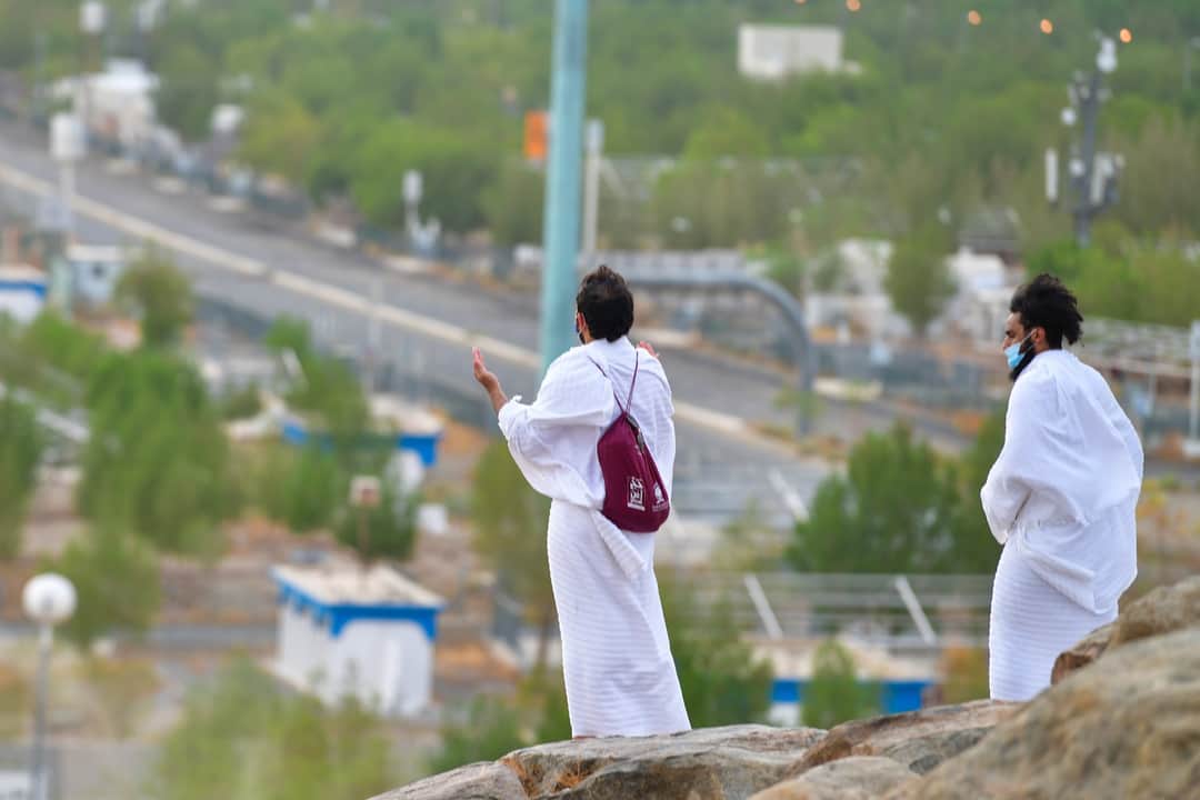HaramainInfo's tweet photo. Some Amazing images taken in Arafah today https://t.co/pviNpOIX3B