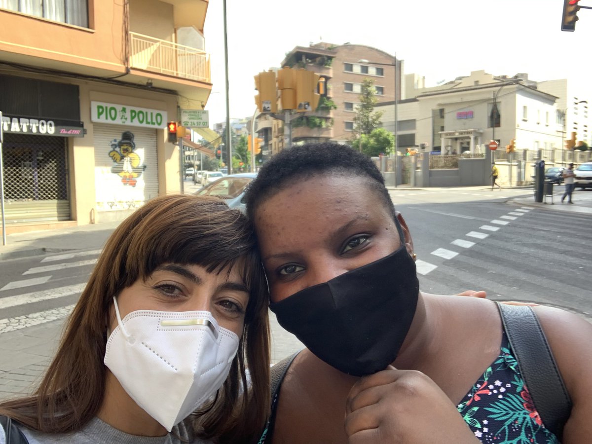 Cristi_Saiz's tweet photo. Hem sortit amb la Satu a buscar un pis de lloquer. És missió impossible! més si acumules diverses etiquetes #dona #monoparental #racialitzada #contractetemporal...Alguna ànima caritativa ens podria ajudar?🙏
Busquem pis a Pardinyes!
#dretalhabitatgedigne #existeixenbonespersones https://t.co/JB14nYPLQt