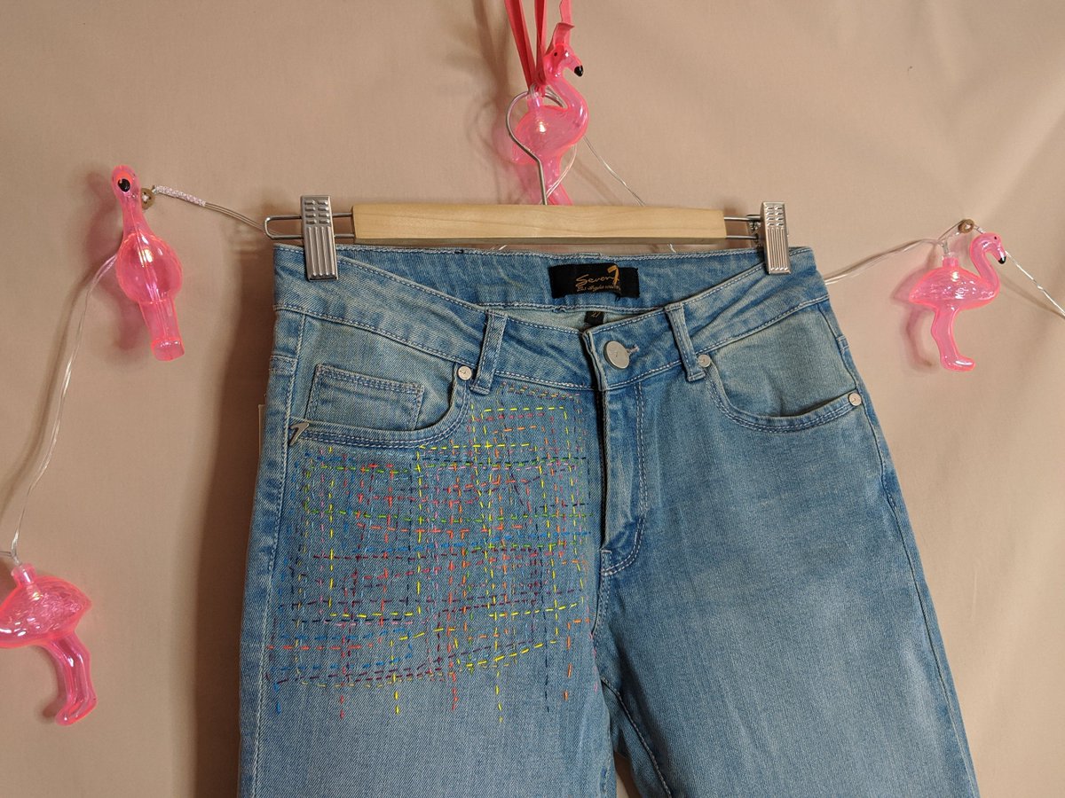 CastorEarth's tweet photo. Lumière sur le jean Seven 7 brodé : décor discret mais qui fera la différence par rapport à vos autres jeans !
Une fois n'est pas coutume, ce modèle est totalement neuf, jamais porté.
A découvrir sur la boutique : https://t.co/vnGgiLcEbV
#vintage #broderiejeans https://t.co/zd01d1ienS
