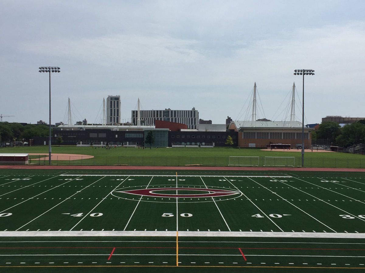 I had a great call with @CoachJPont today and I’m excited to announce that I have received an offer to play at the University of Chicago! Thank you for this opportunity and I am looking forward to the next steps! @UChicagoFB