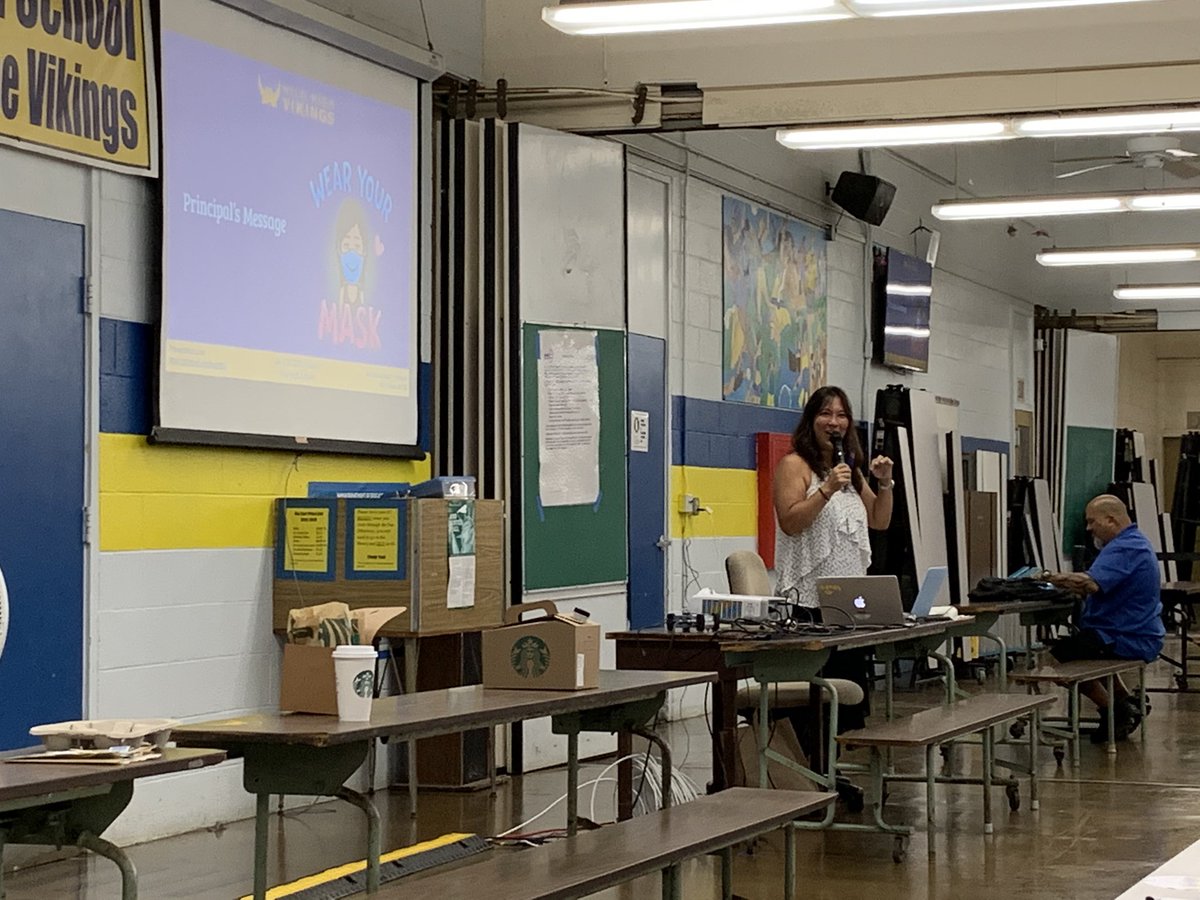 HiloHighSchool's tweet photo. “Be your best, whatever it takes”...J. Urasaki, Principal, Hilo High School.
#adminday #principalsmessage @eskaneha @jurasaki1 https://t.co/mOmk8CQs9t