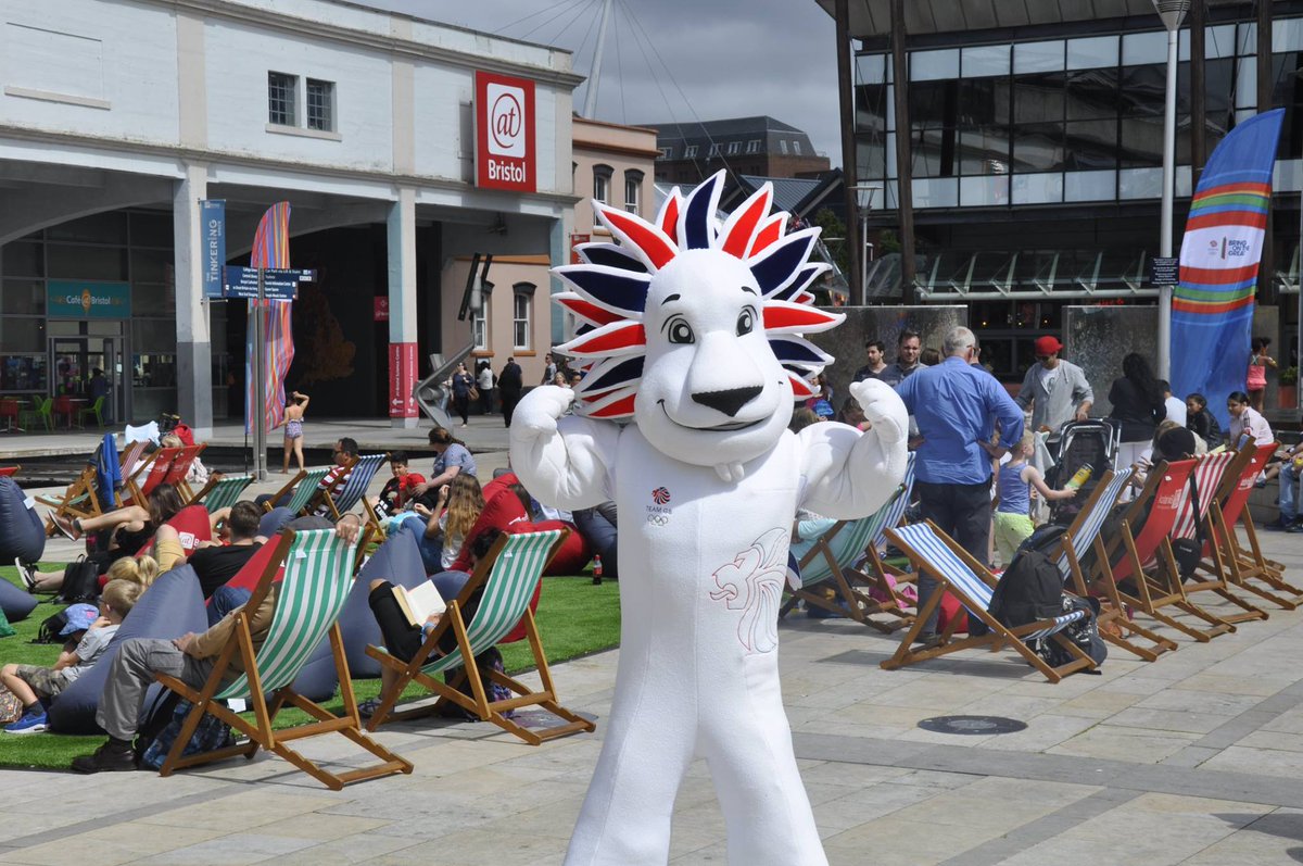 wethecurious_'s tweet photo. #TBT - It might seem hard to remember in times like this, but this time four years ago, Millennium Square was a Rio 2016 @TeamGB FanZone!

Our #BigScreen charted the highs and lows of the games and loads of you enjoyed trying out various Olympic sports. Bring on #Toyko2021! https://t.co/hizZdgI1jT