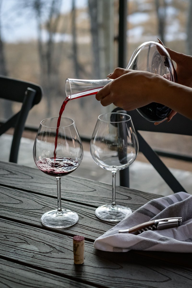 myviahero's tweet photo. New Paltz is one of our favorite getaways from NYC! Here, you’ll find plenty of opportunities for socially distanced fun—from the Mohonk Reserve to the Shawangunk Wine Trail. 

Locals helped us put together this list of 10 great things to do in New Paltz: https://t.co/zNn7WNzsgI https://t.co/dT2uoge62m