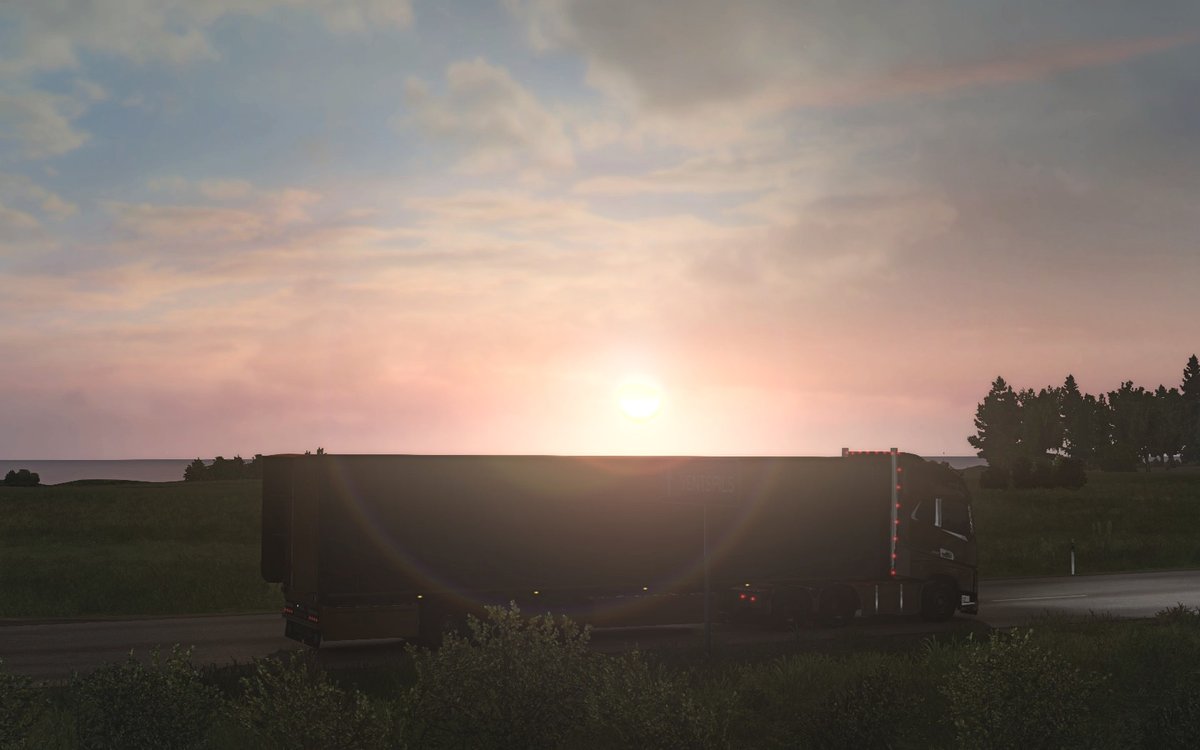 BRmalini's tweet photo. @SCSsoftware @MichelinTruckUK #FHTuningPack https://t.co/5t3ebciANZ