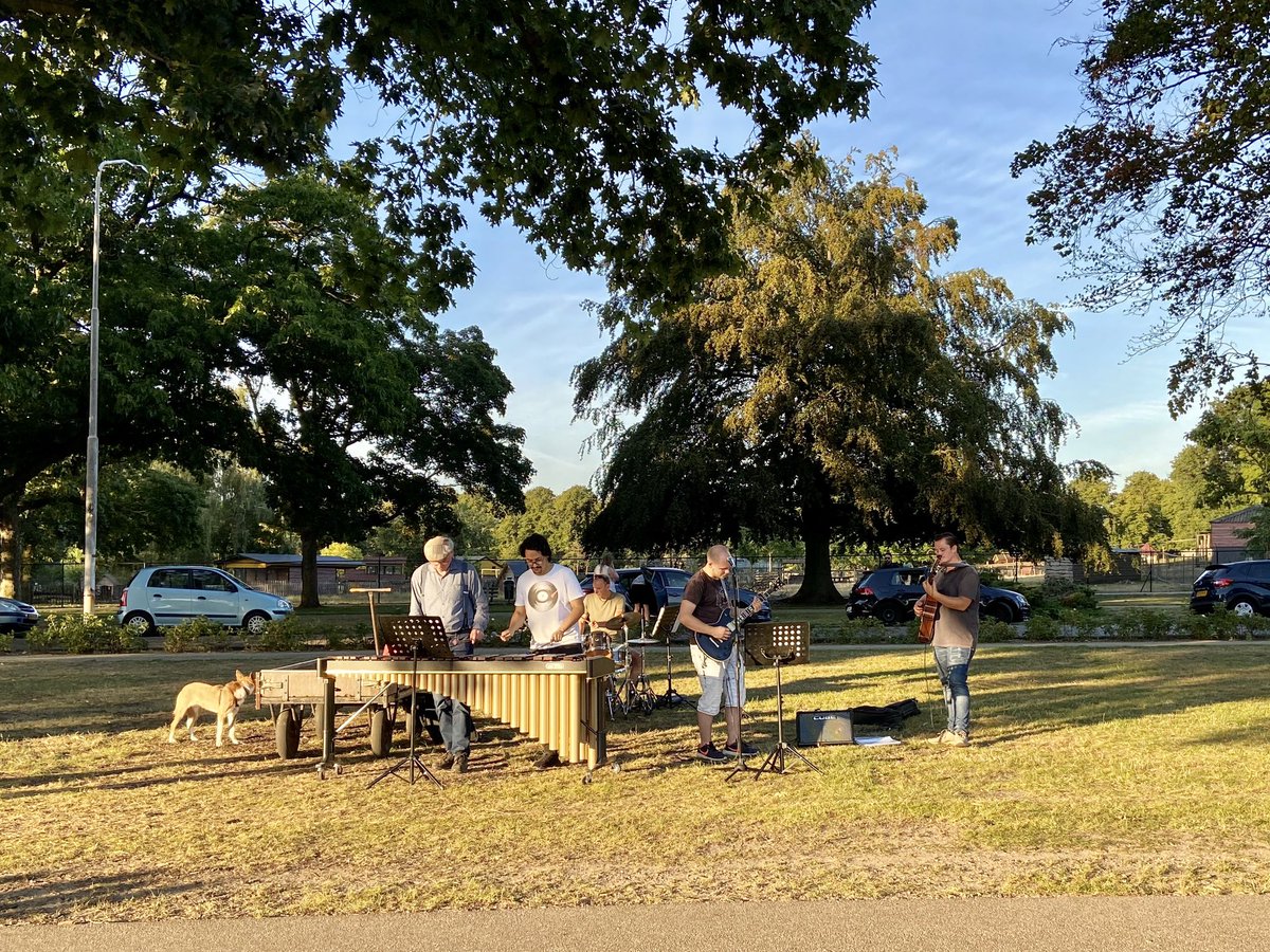 In het zonnetje speelt een bandje ☀️ #goffertpark #mooigoffertpark #nijmegen