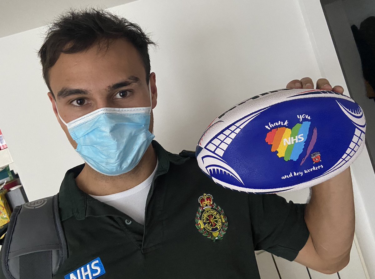 RoyalArsenalTag's tweet photo. Congrats to 1st responder Paramedic  Sean Te Haara receiving the 1st release of iconic @royalarsenaltag fundraiser #CharityBall for the https://t.co/IHipdU5Bsk  in assoc with sponsor @BerkeleyGroupUK All proceeds goes to #NHS DM for details #LimitedEdition #StaySafe #StayAlert https://t.co/NPDD94mWPL