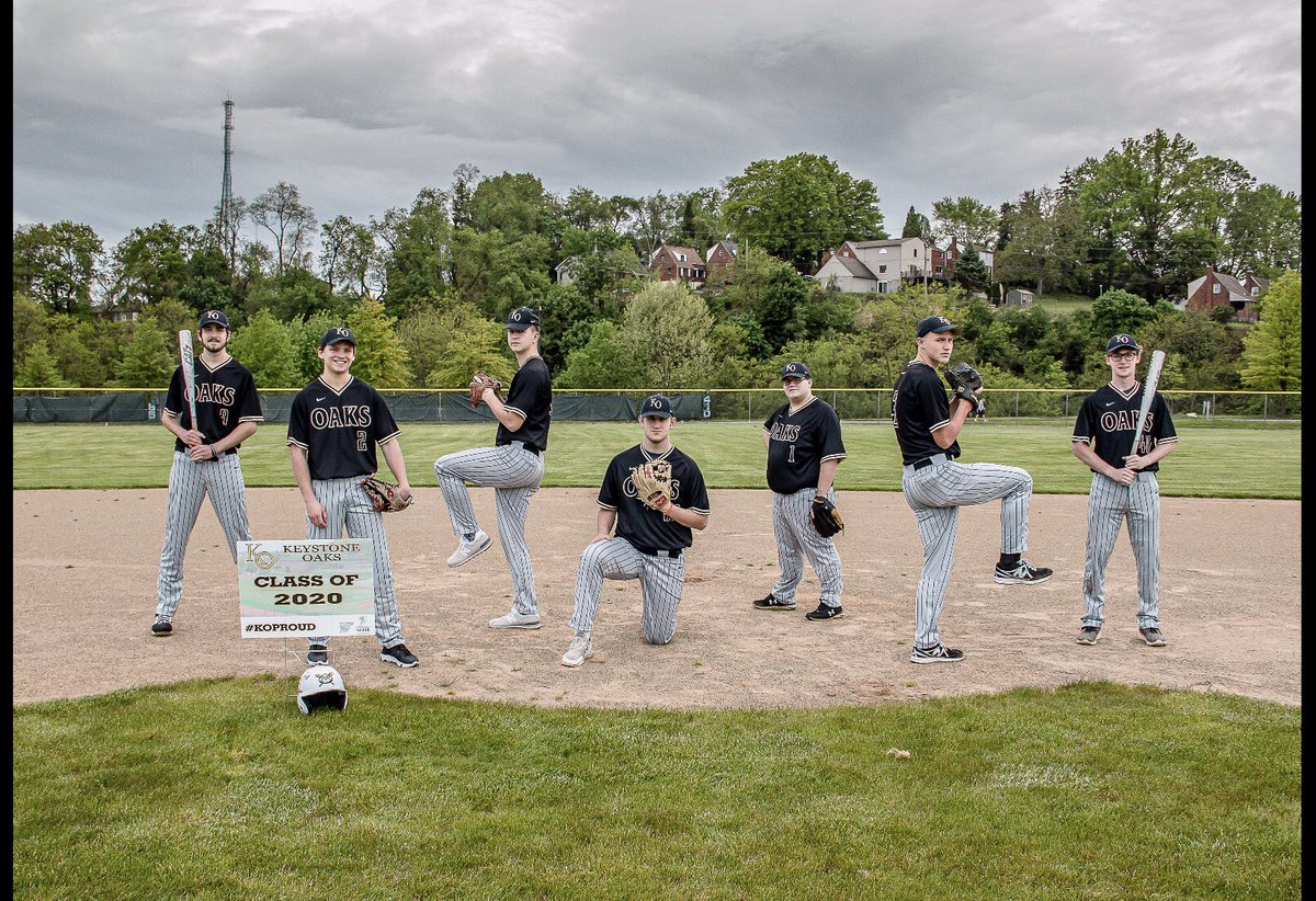 KOHSBaseball's tweet photo. Congratulations to our seniors who graduated yesterday! #KOProud https://t.co/JimEMATSlv