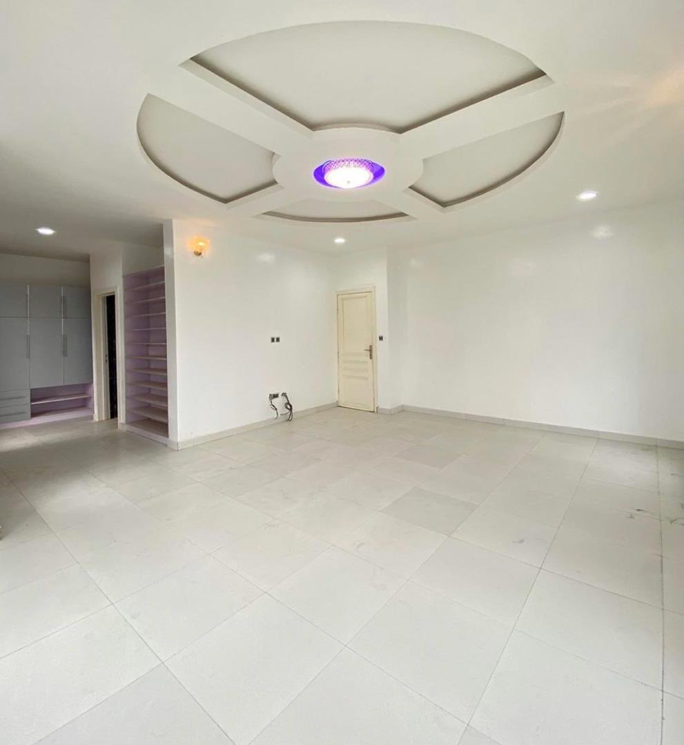 tavasrealty's tweet photo. For Sale ❗️
4 bedroom 🛌 detached duplex, with perfect finishing 
📍Lekki phase one
💰130m
 
Pls RT ☎️ 08158488909

#AbujaTwitterCommunity #lagos #BBNaija https://t.co/RfS0hy8npa