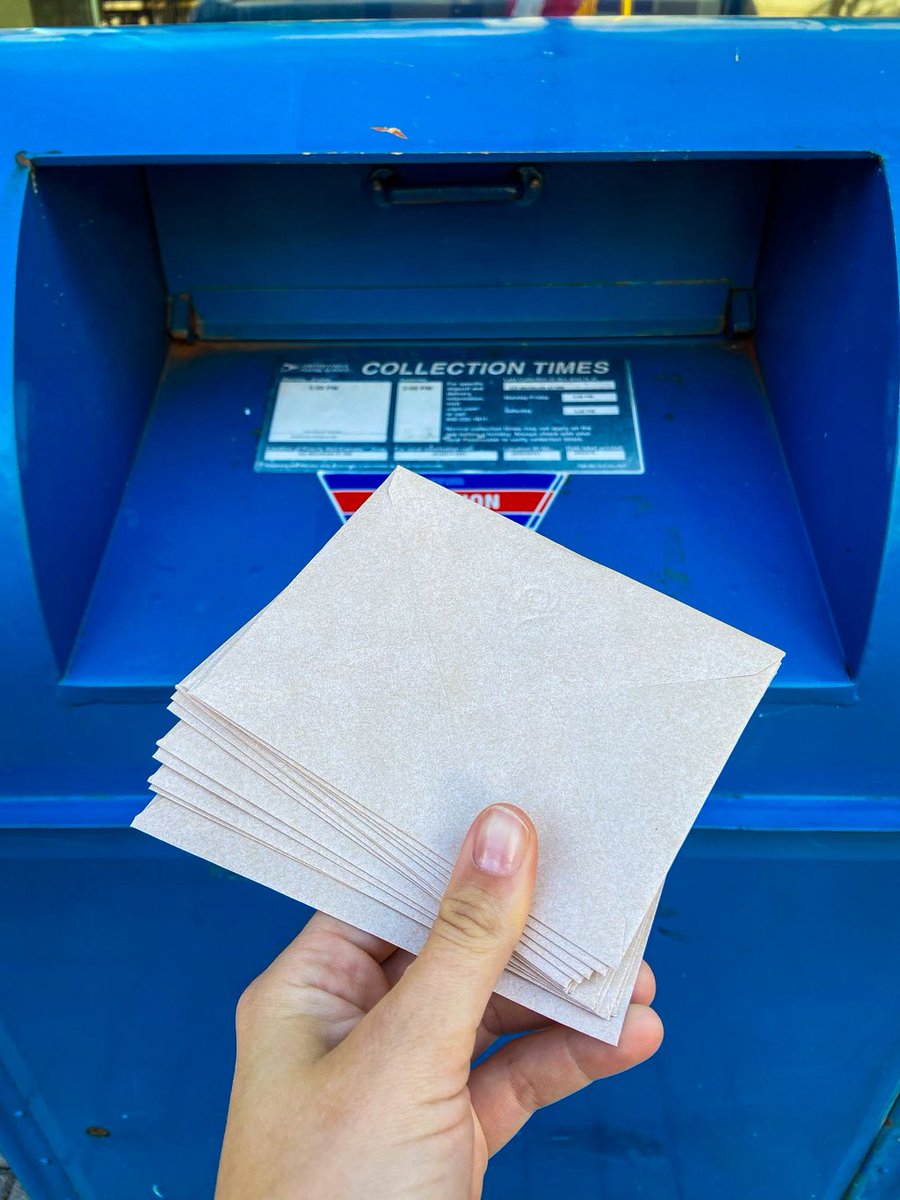 bravo_lt's tweet photo. Did you know that 64% of working Americans leave their jobs because they don’t feel appreciated? Bravo LT values our employees every day for the work they do, but we wanted to show our appreciation in a different way by sending out handwritten thank you notes. #TeamBravo 💙 https://t.co/SgOlEDUM31