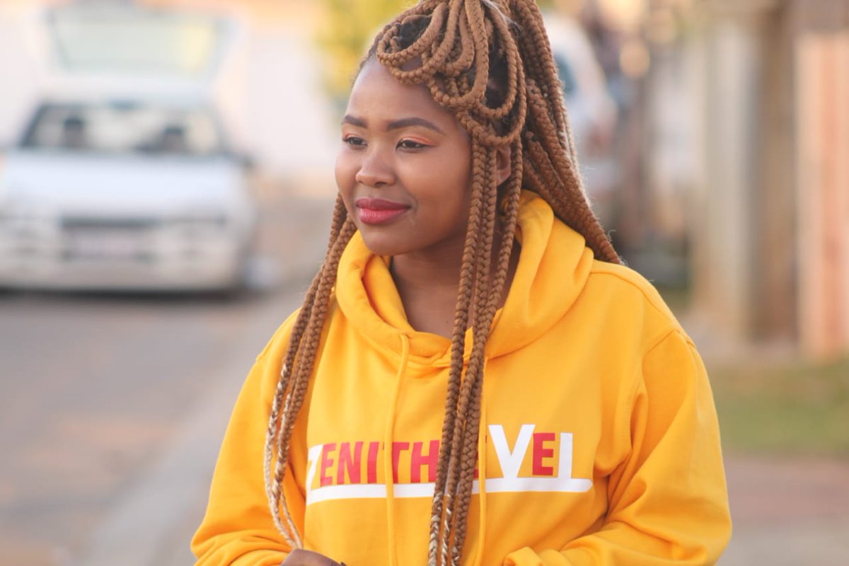 ZenithLevel_sa's tweet photo. We at Zenith Level Clothing we cherish family love especially in our black communities hence why we celebrate with our loyal customers #ZenithLevel #ZenithLevelClothing #MashilwanePictures #MashilwaneFilms https://t.co/7yEgPx8uB6