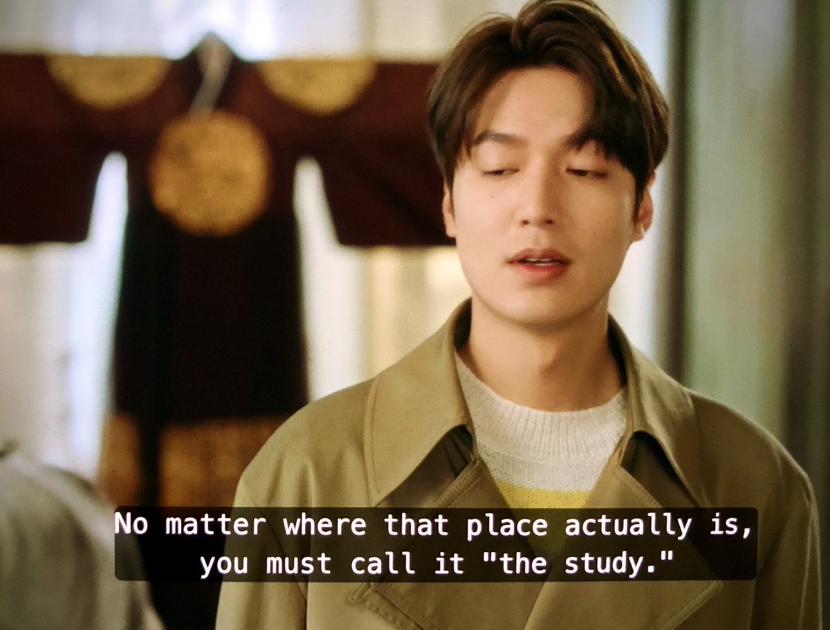 teyra_bit's tweet photo. No worries. #LMH already told us where he is. It’s called “the study”.
#FindingMinHo
#LMH
#KGE
#LeeMinHo
#KimGoEun
#TKEM
#TheKingEternalMonarch
#DissectingKES https://t.co/CqizHXkQ4Y