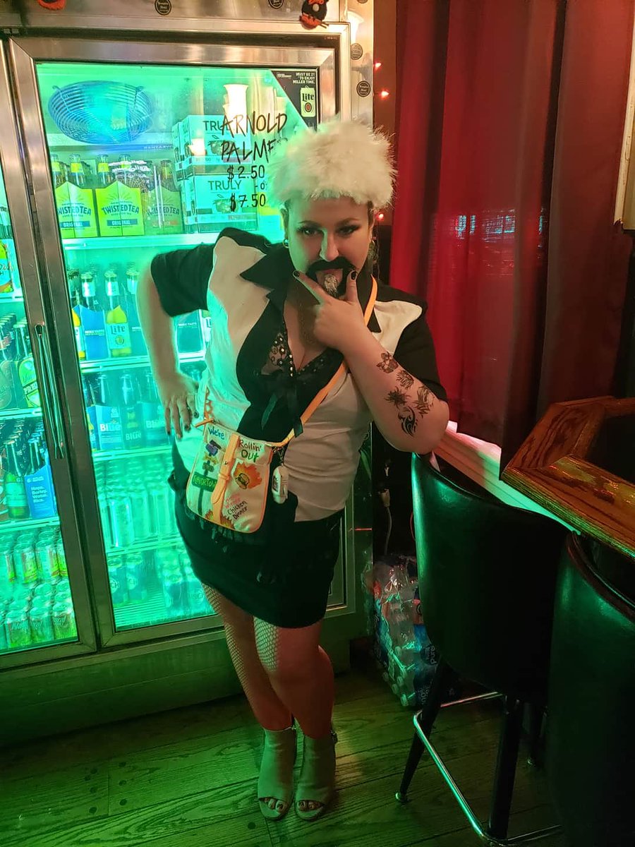 Fuhrmannator's tweet photo. @sarahschauer Let me take you to Flavortown baby 😂 https://t.co/k1dPlW0ZON