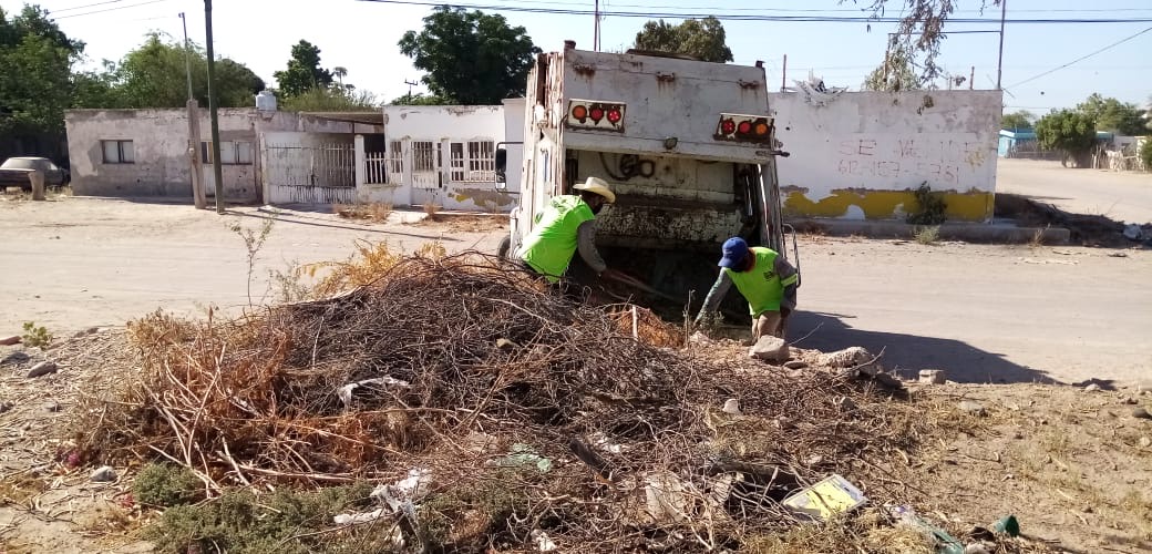 AyuntComondu's tweet photo. #Nota EL Presidente JWVA constató el trabajo de Servicios Públicos https://t.co/mGUBtYwGjz https://t.co/OWM48xNL2d