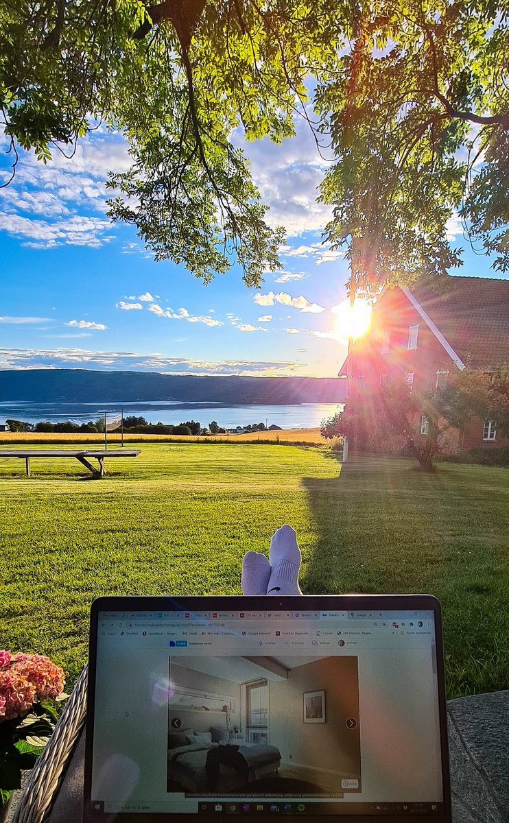 john_olve's tweet image. Kontraster til 50m² og balkong.