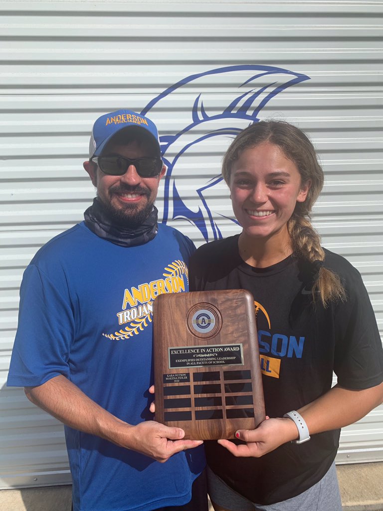 Congratulations to Makena Fidler on winning the Trojan Excellence in Action Award given annually by the Trojan Athletic department.  We wish her the best at Syracuse University.
