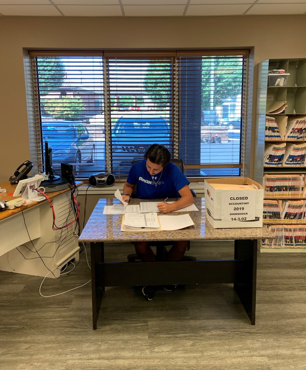 WestFayWIB's tweet image. Exp. Works! PLUS intern, Angelo, is working with Magisterial Dist. Ct.14-3-02 as their Accounting Intern and attends @RMU. Angelo is reviewing bank statements for audits, filing pulled cases, and maintaining social distancing! #NationalInternDay #PASummerInterns #InternsofPA2020
