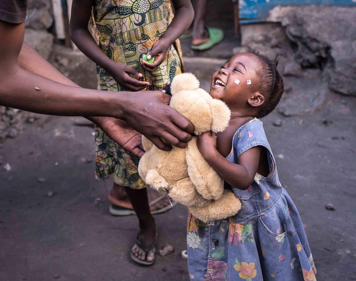 Mononokeorg's tweet image. این عکس چهره ی واقعیه ....... است . 
شما بگین.