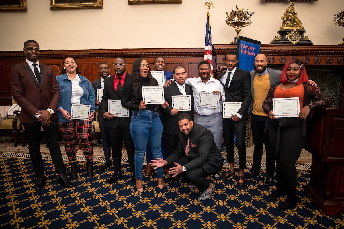 muralarts's tweet photo. Applications are open for the Fall 2020 Guild Cohort! Learn more about this paid apprenticeship program for justice involved individuals and apply by July 31st. #reentryawareness
https://t.co/qR5YncvmBi https://t.co/asAV9esZz6