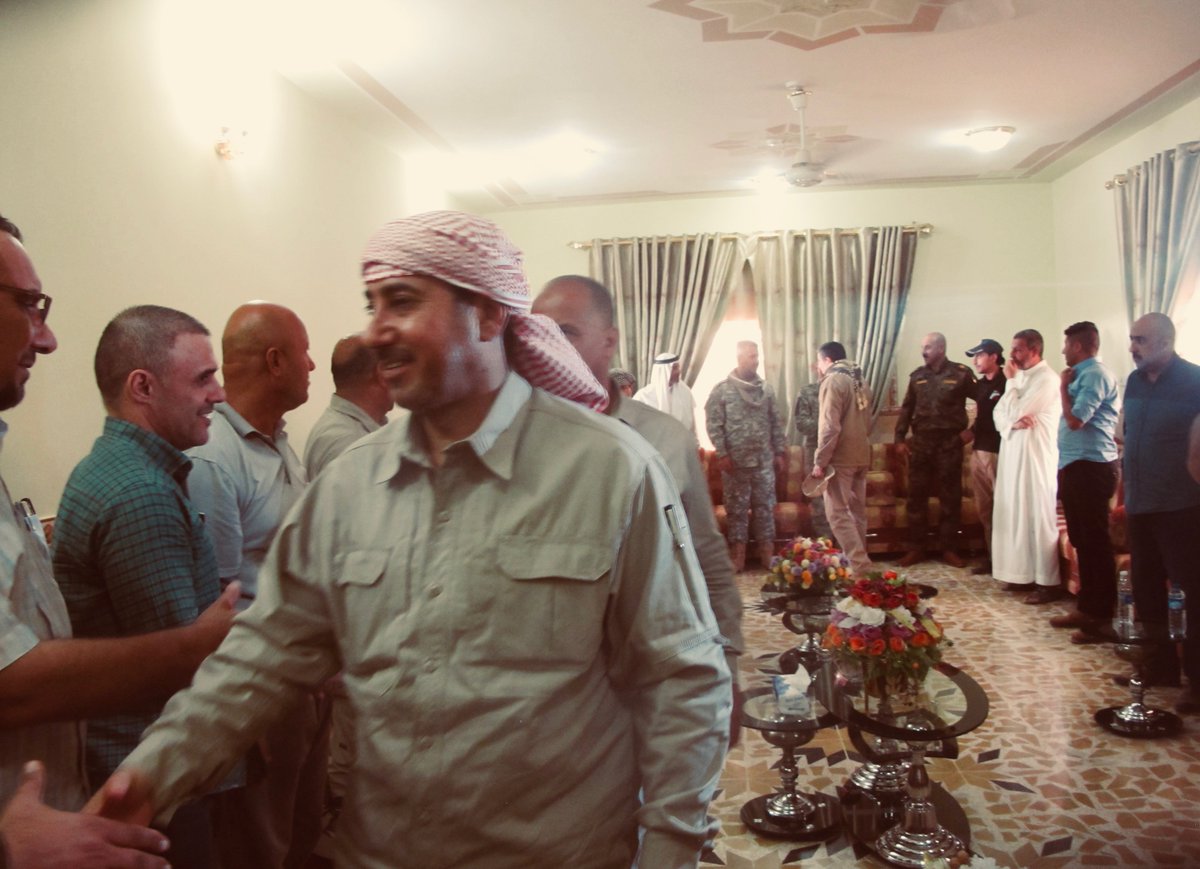 shellykittleson's tweet photo. A gathering in #Iraq's al-#Obeidy near #Qaim on 5/11/17 that I was invited to as the only Western journalist on the ground for western #Anbar liberation ops (Qaim retaken from #ISIS 3/11/17, #Rawa 17/11/17)-followed by much eating. Tribal-military relations are key in these areas https://t.co/3MNpZxbY6i