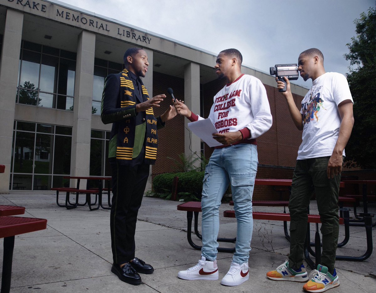 No biggie I’ll just be an #HBCUGrad tomorrow😁
#AAMU
#BlackGradsMatter
#BlackLivesMatter
📸:@LancePStudios