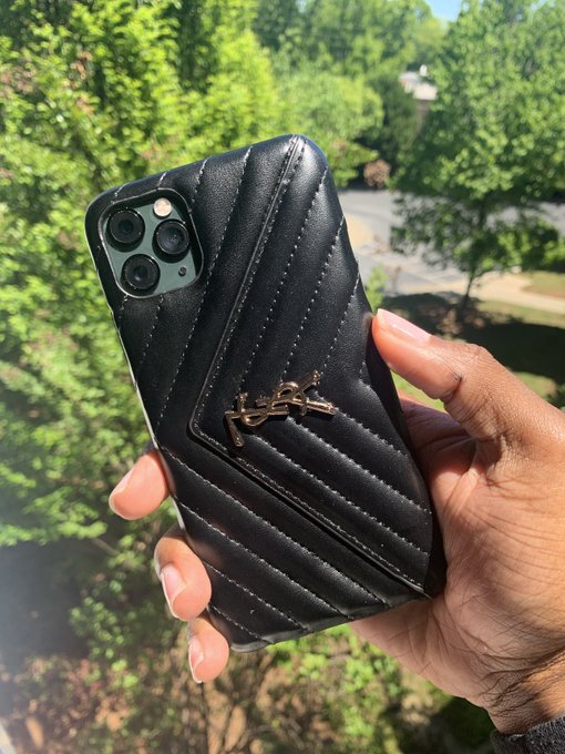 Gotta support black business 😻😻 can&rsquo;t wait for cases to get here get @ my friend https://t.co/bFuizl<a href="/tag/ceopommer"class="tags"><span>#ceopommer</span></a>