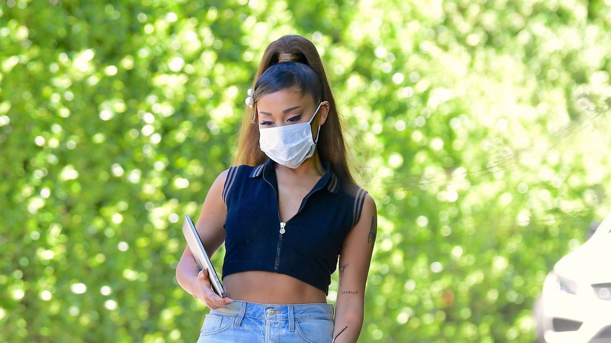 acceleration bekymring Bløde Evolve: Ariana Grande's Face Mask | Team USA