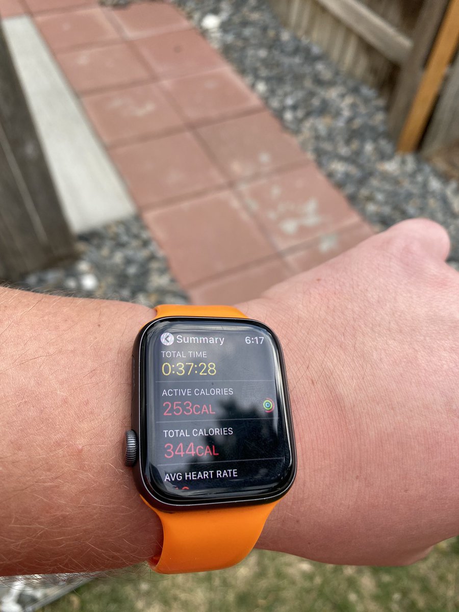 COAPOD73's tweet photo. Day 4 of the #StallionSlimDown and done with week 1. Shorter total time today but made up for it with lots of drop sets 🏋🏻‍♂️ 1 week down 7 to go https://t.co/17jYnPKeoO