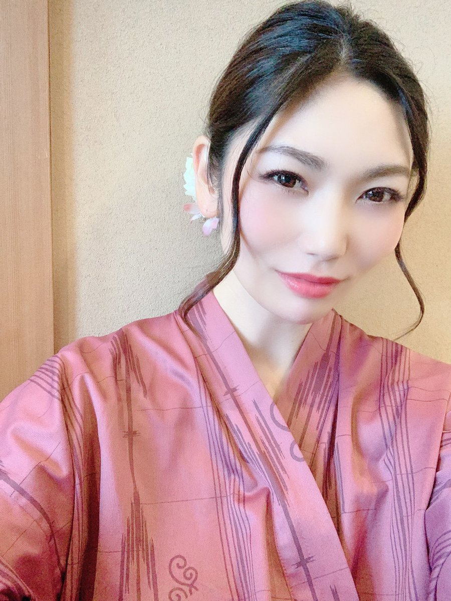 Raychell 万葉さん撮影の時の1枚 岩盤浴入ってほっこりしたいな ちぇるの戯言 万葉倶楽部
