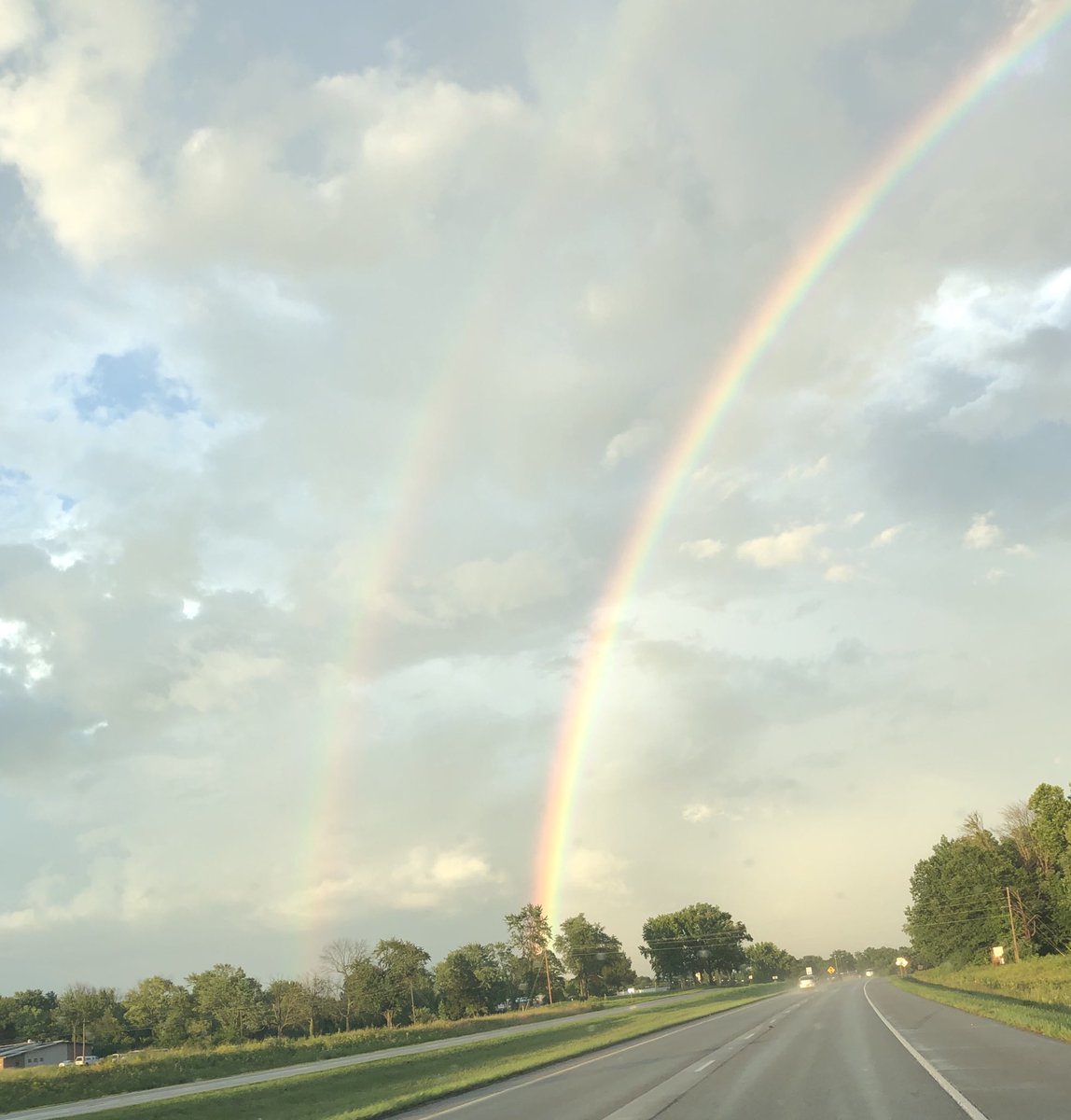 Saw a double rainbow 🌈 🌈 on the way home from Carbondale!! <a href="/WSILNews/">WSIL News</a>