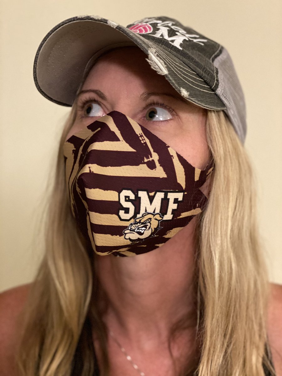 Just in! Find a boys or girls volleyball player starting next week to get yours! 

Masks are $15
Gaiters are $20
Proceeds go to the boys and girls teams. 

#polyester #spandex #spf40 #socomfy #bulldogpride #fundraiser