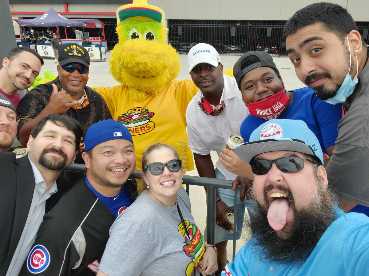 refreshmentMVP's tweet photo. #atrefreshment19 #noketchup #TrowelClub #Twitterati #video #podcasts #squareandcompass #brothers #mastermason #Freemasonry #Freemason #Freemsons #cigarsandwhiskey
#yorkritemasons #ScottishRiteMason #beer #funny #goodtimes #chicagodogs #baseball https://t.co/jTvZa3LYh9