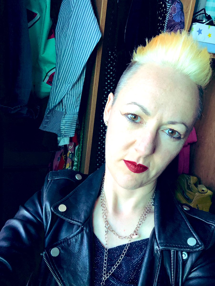 JondeWinter1's tweet photo. @BBCBreaking @BBCWorld @BBCRadio4 @BBCWomansHour 

Do you care about #abusogenic #welsh #mixed #gender #mentalhealth #inpatient #wards?

#goth #army #ThisIsNeurodiversity #mentallivesmatter #9replyguys 
#LGBTQtogether 
#TheRevolutionWillBeTelevised
#SoldiersOfTheApocalypse https://t.co/60cxbFPrmW