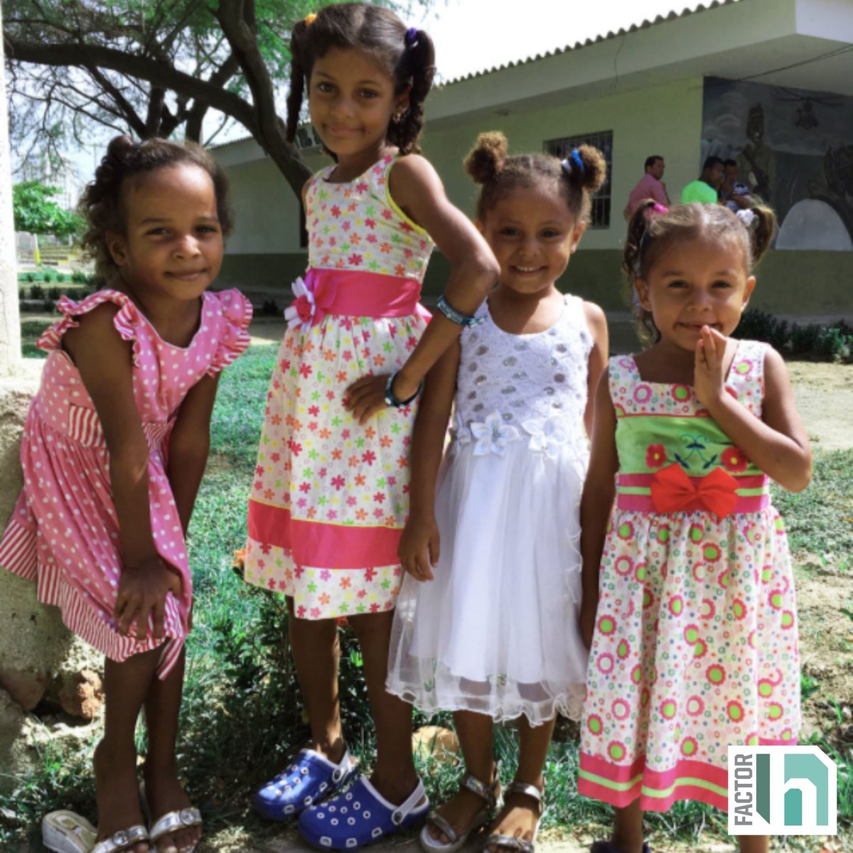 FactorH_LatAm's tweet photo. Our #ProjectAbrazos aims to assist approximately 140 children at-risk for HD and living in poverty in Colombia and Venezuela. We are currently seeking funding to expand a remote learning project so these children can stay on track with their learning during the pandemic. 📚 🧡 https://t.co/STg9NGNQ0I