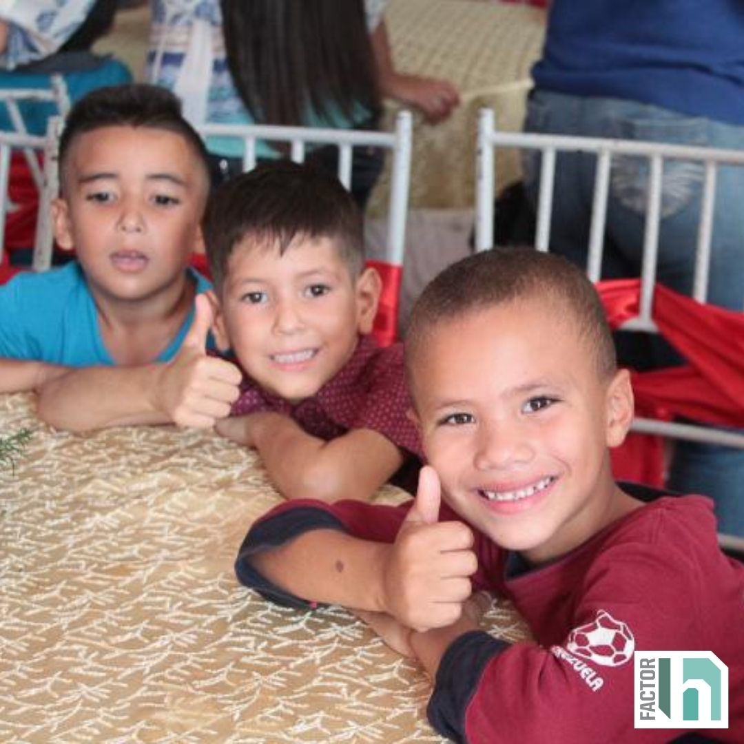 FactorH_LatAm's tweet photo. Our #ProjectAbrazos aims to assist approximately 140 children at-risk for HD and living in poverty in Colombia and Venezuela. We are currently seeking funding to expand a remote learning project so these children can stay on track with their learning during the pandemic. 📚 🧡 https://t.co/STg9NGNQ0I