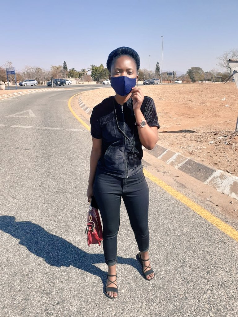 KagisoPhumla's tweet photo. Strong Women don't have attitude, they have standards and boundariesπ
#Brownskingirl
#TsongaPrincess
#COVID19 https://t.co/tJ1hl2DgbI
