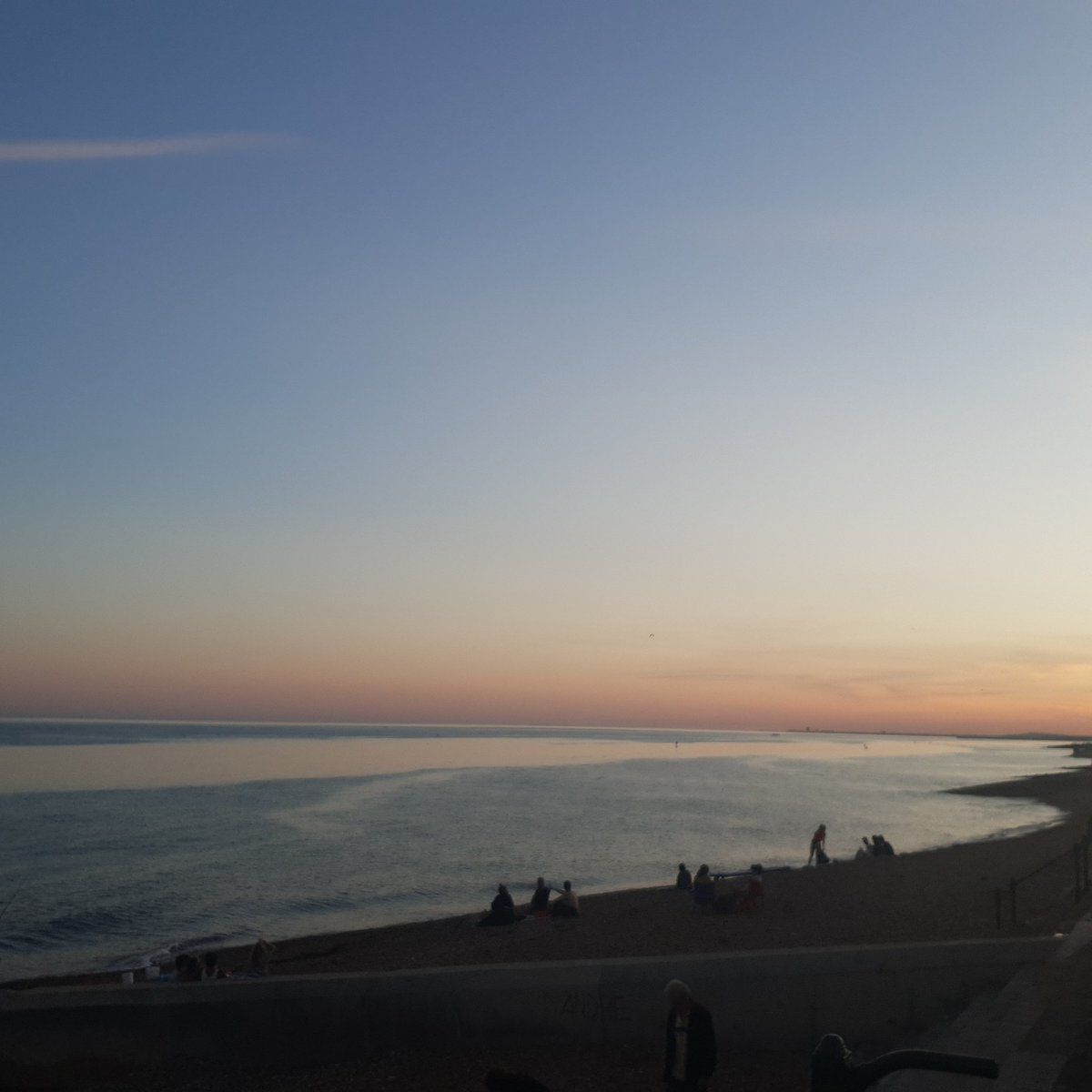 GianniFenia's tweet photo. After a very enjoyable audition, now it's time to chill and take a walk towards the sunset... bliss #actorslife #actress #AUDITION #filming #funfilming #shortfilm https://t.co/5LtSZaOrPz