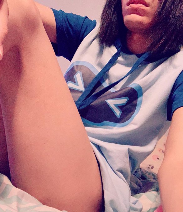 Uncensored version of my insta post from last night! Bon appetit~ 😘 https://t.co/SwX5JXT3kr