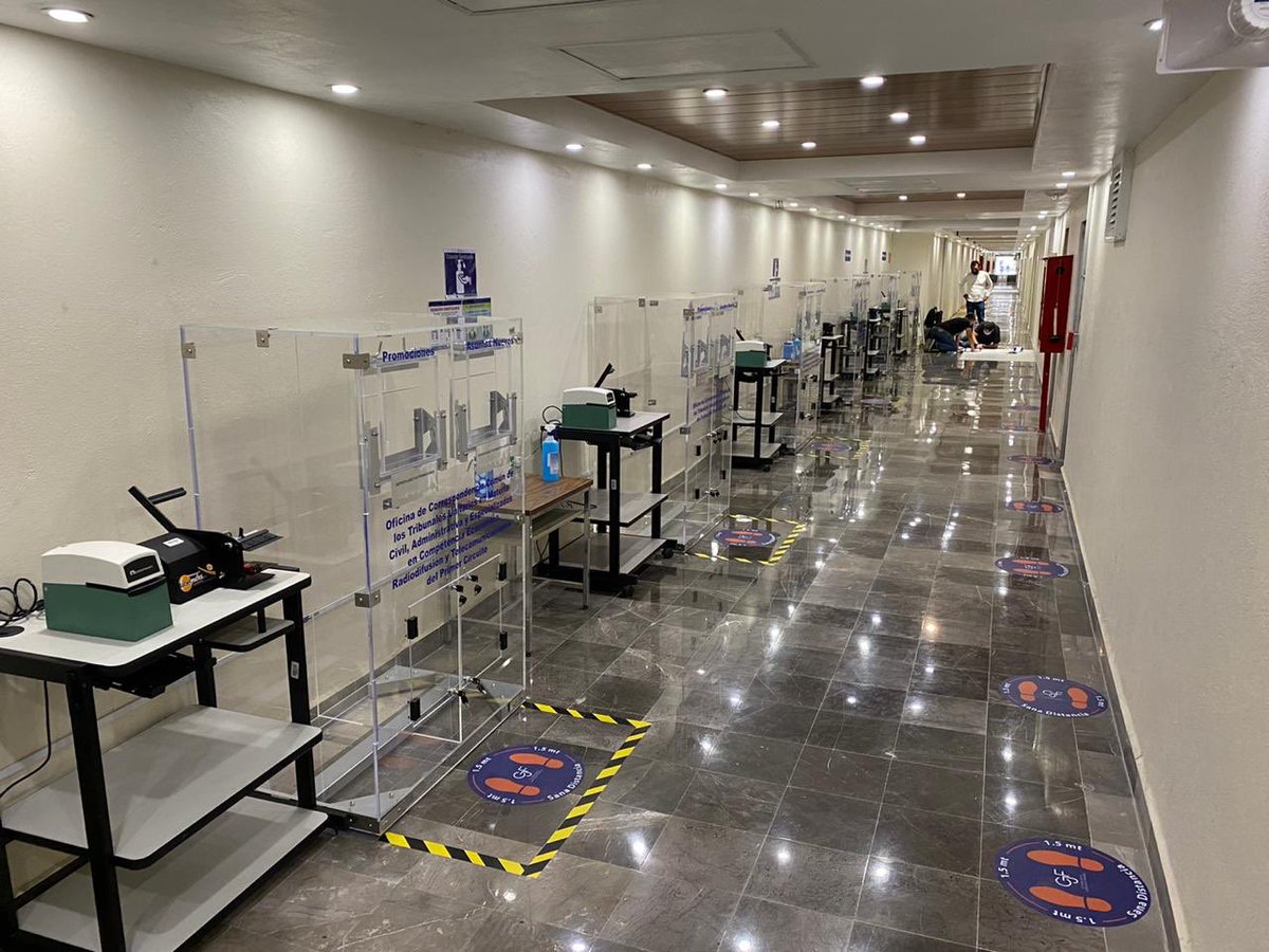 RoblesCortesmx's tweet photo. ✅⚖️ En el #PJF estamos trabajando constantemente para que el regreso a las actividades presenciales sea ágil, seguro e higiénico, para todos. Aquí algunos ejemplos de la labor realizada en las instalaciones del Edificio Sede del PJF en San Lázaro (CDMX). #CJF #SCJN https://t.co/kHeb7XpxVM