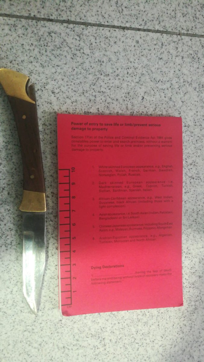 ealingMPS's tweet photo. #WestAreaVSU Team 2 cont. the male arrested for drug supply and assault police has just been further searched and this knife was located on him. Plus Β£650 in his sock was found which was seized. #stopsearchworks https://t.co/gBfb18y0gu